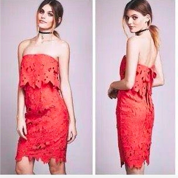 Dresses & Skirts - Free People Saylor Size Medium Lace Off Shoulder Corral red dress